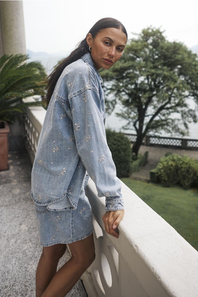 KABABETH HW DENIM SHORTS 10507494 107606 BLUE DENIM/FEATHER FLOWER